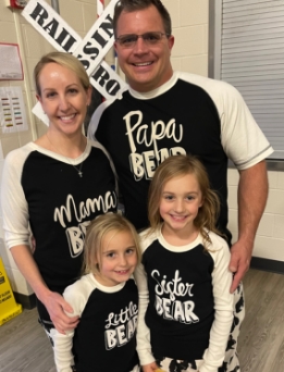 Doctor Boone and her family wearing matching shirts